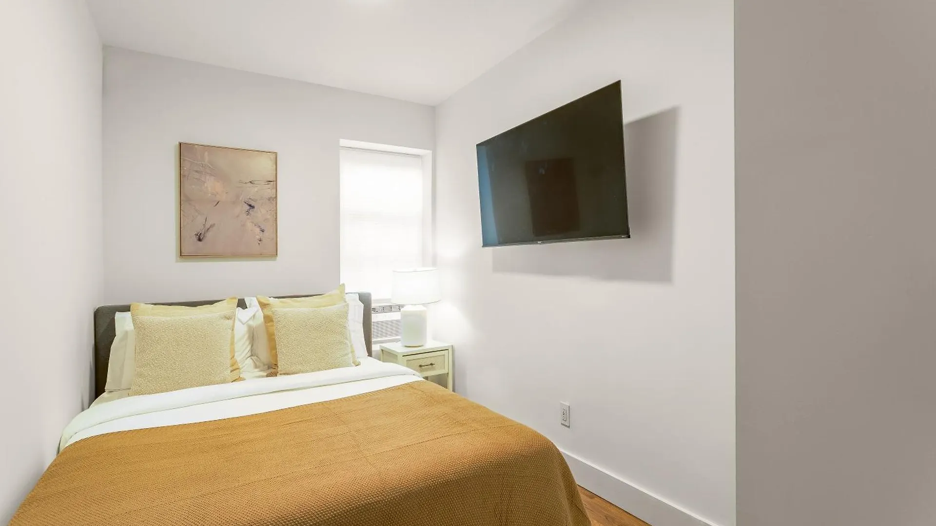 Stylish 3Br 2Ba East Village Apartment Steps From Tompkins Square Park New York