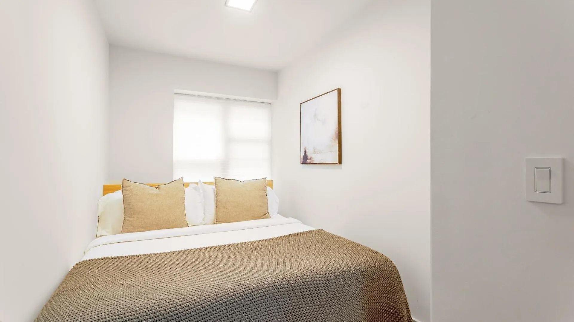Stylish 3Br 2Ba East Village Apartment Steps From Tompkins Square Park 뉴욕 미국