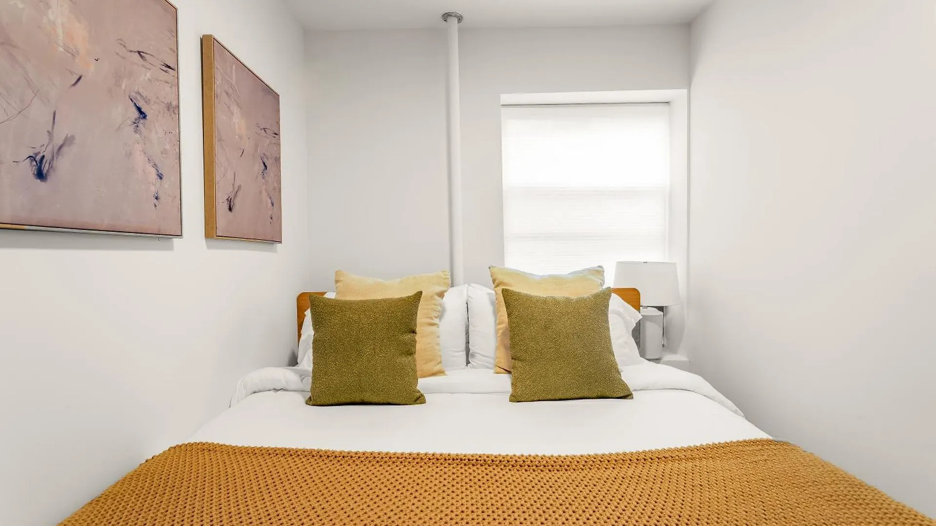 Stylish 3Br 2Ba East Village Apartment Steps From Tompkins Square Park 뉴욕 0*,  미국